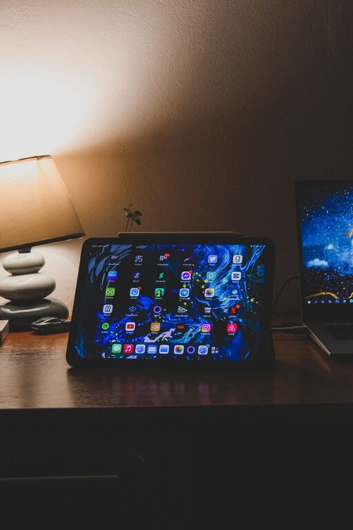 How to Plan a Perfect Screen-Light Evening at Home